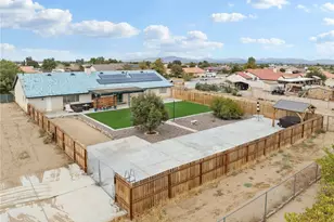 9915 Le Panto, Phelan, CA 92371 - Photo 8