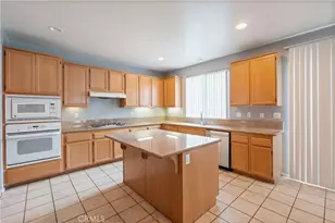 12569 Mesa View Dr, Victorville, CA 92392 - Photo 10