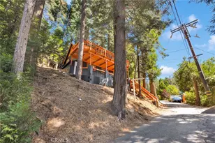 739 Lake Dr, Lake Arrowhead, CA 92385 - Photo 4