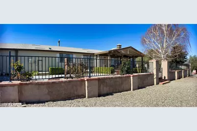 10975 Decker, Oak Hills, CA 92344 - Photo 8