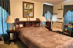 10975 Decker, Oak Hills, CA 92344 - Photo 4