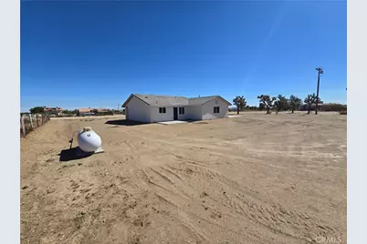 10783 Goss Road, Victorville, CA 92392 - Photo 4