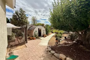 13077 1st Ave, Victorville, CA 92395 - Photo 32