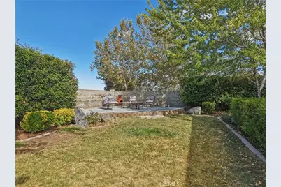 14388 Musgrave Road, Oak Hills, CA 92344 - Photo 22