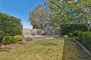 14388 Musgrave Rd, Oak Hills, CA 92344 - Photo 22