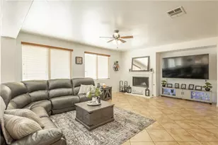 13295 Hollister, Hesperia, CA 92344 - Photo 10
