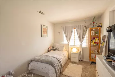 13295 Hollister, Hesperia, CA 92344 - Photo 34