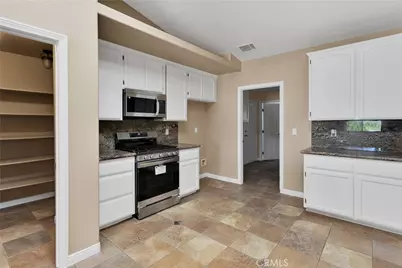 14572 Sultana Street, Hesperia, CA 92345 - Photo 18