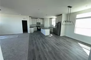 10633 Bromley Rd, Pinon Hills, CA 92372 - Photo 2