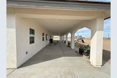 13970 Bonanza Road, Victorville, CA 92392 - Photo 16