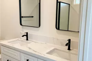 16452 Llanada Ave, Victorville, CA 92394 - Photo 12