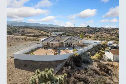 7925 Anaconda, Oak Hills, CA 92344 - Photo 48