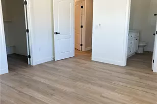 16438 Llanada Ave, Victorville, CA 92394 - Photo 16