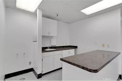 18056 Wika, Apple Valley, CA 92307 - Photo 64
