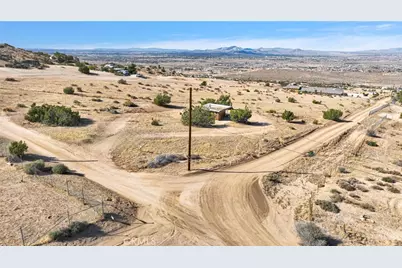23766 Valley View Road, Apple Valley, CA 92308 - Photo 12