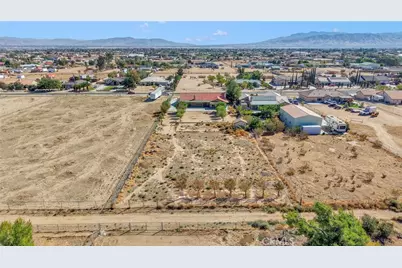 11158 Pinon, Hesperia, CA 92345 - Photo 38