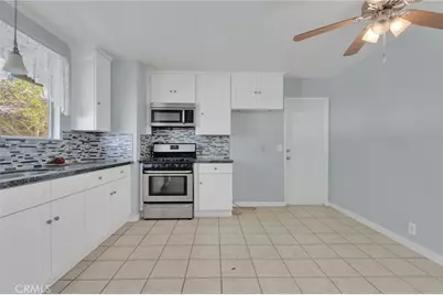 12566 Iroquois Road, Apple Valley, CA 92308 - Photo 10