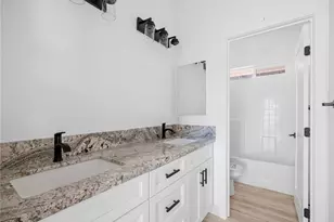 15605 Dale Evans Pkwy, Apple Valley, CA 92307 - Photo 26