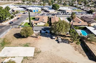 18264 Pine, Fontana, CA 92335 - Photo 2