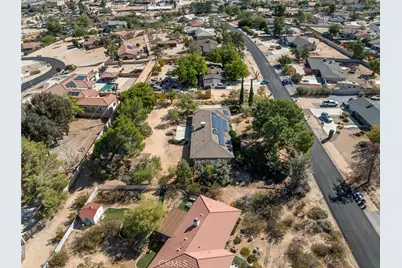 18730 Chapae Lane, Apple Valley, CA 92307 - Photo 6