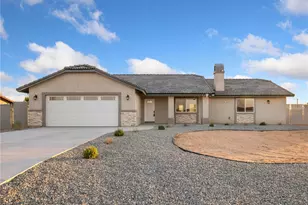 20997 Valencia St, Apple Valley, CA 92308 - Photo 2