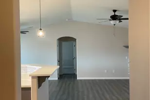 20997 Valencia St, Apple Valley, CA 92308 - Photo 8