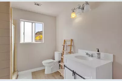 18199 Kalin Ranch, Victorville, CA 92395 - Photo 16