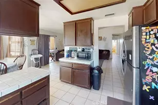 9381 Choiceana, Hesperia, CA 92345 - Photo 10