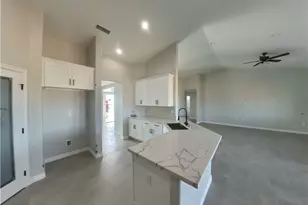 17576 Hercules St, Hesperia, CA 92345 - Photo 8