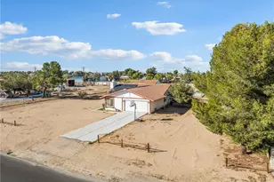 14798 Dos Palmas, Victorville, CA 92392 - Photo 4