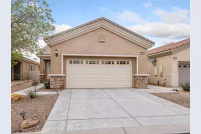 10364 Lakeshore Drive, Apple Valley, CA 92308 - Photo 2