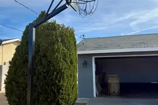 18063 Catalpa St, Hesperia, CA 92345 - Photo 4