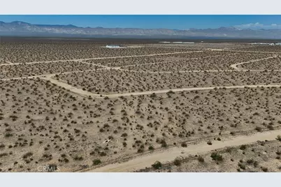 743 Evelyn Avenue, California City, CA 93505 - Photo 6