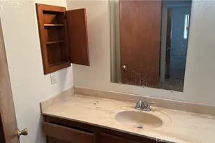 11861 10th, Hesperia, CA 92345 - Photo 8