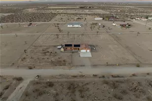 2994 Manzano Rd, Pinon Hills, CA 92372 - Photo 42