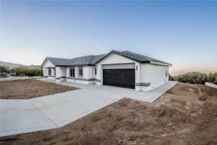 1114 Hollister, Pinon Hills, CA 92372 - Photo 2