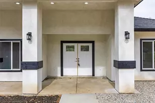 28551 Delaware Dr, Tehachapi, CA 93561 - Photo 2