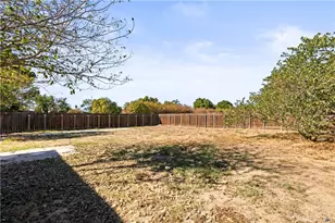 18264 Pine, Fontana, CA 92335 - Photo 32