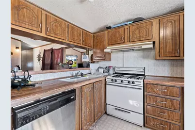 39626 E End Road, Lucerne Valley, CA 92356 - Photo 14