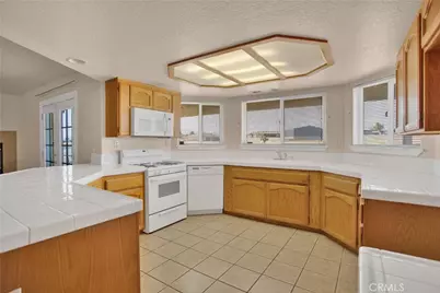 10903 E Avenue, Hesperia, CA 92345 - Photo 14