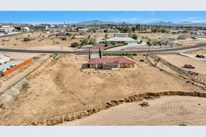 10903 E Avenue, Hesperia, CA 92345 - Photo 34