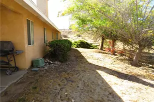 10936 Moreno, Hesperia, CA 92345 - Photo 18