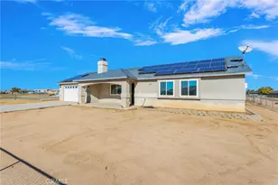 22186 Pahute, Apple Valley, CA 92308 - Photo 4