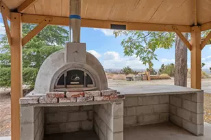 10160 Pineview Rd, Pinon Hills, CA 92372 - Photo 32