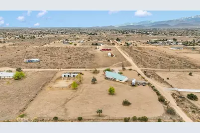 6720 Mono Road, Phelan, CA 92371 - Photo 44
