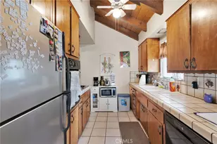 2046 Thrush, Wrightwood, CA 92397 - Photo 18