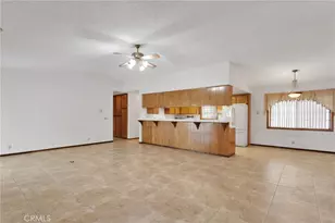 18442 Hinton, Hesperia, CA 92345 - Photo 10