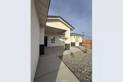 20420 Yuma, Apple Valley, CA 92307 - Photo 4