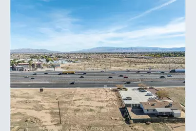 13346 Amargosa, Victorville, CA 92392 - Photo 2