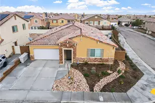 12942 Carlsbad, Hesperia, CA 92344 - Photo 2
